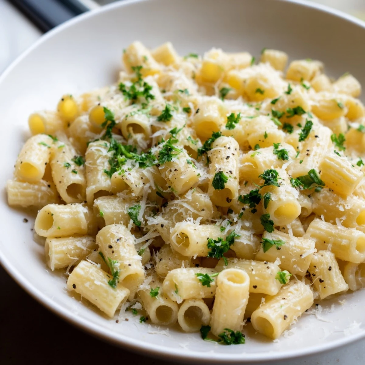 Golden, creamy 15-Minute Creamy Garlic Butter Ditalini, a quick and comforting Italian pasta meal.